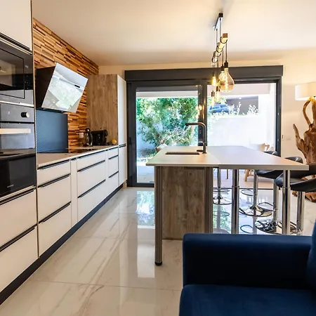 Les Jardins De Piale T3 4 A 6personnes Wifi 1km Du Port Apartment Bonifacio (Corsica)